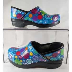 Dansko Professional Blue Patent Floral Lollipop Swirl Clogs Womens 37
